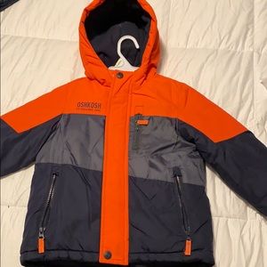 Size 5 boys Oshkosh winter coat.